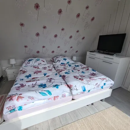 Ferienhaus Sorgenbrecher بيت للعطل *