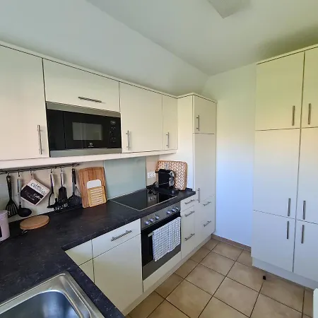 Ferienhaus Sorgenbrecher بيت للعطل نايهالينجازييل